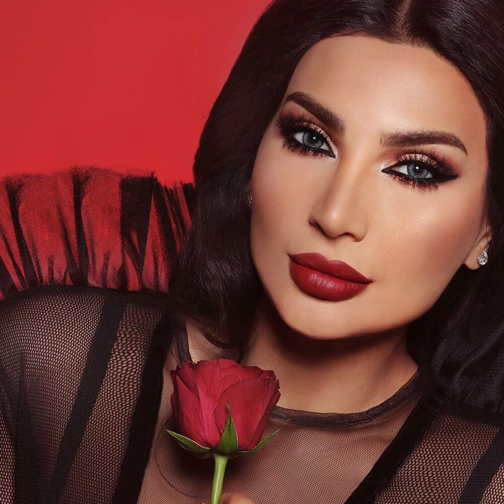 Bella Contact Lenses - Glow Radiant Grey